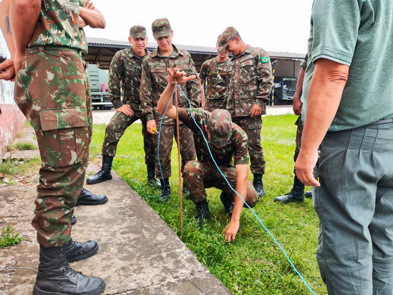 Jaguarão: Militares do 12º RCMec realizam curso de Cercas Elétricas