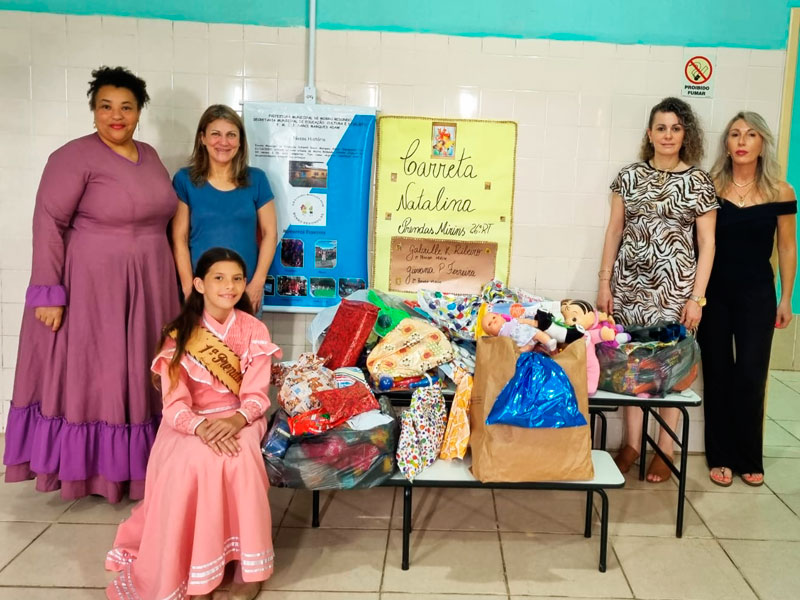 Escola Darci Marques Adam é contemplada na Carreta Natalina promovida pelas Prendas Mirins da 26ª RT