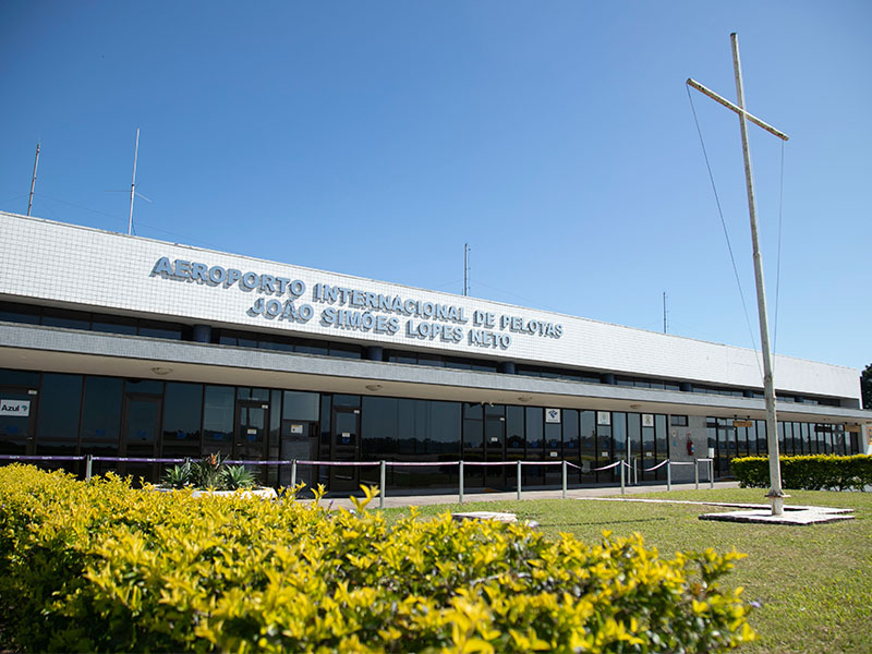 Grupo mexicano compra operação de 17 aeroportos no Brasil por R$ 5 bilhões