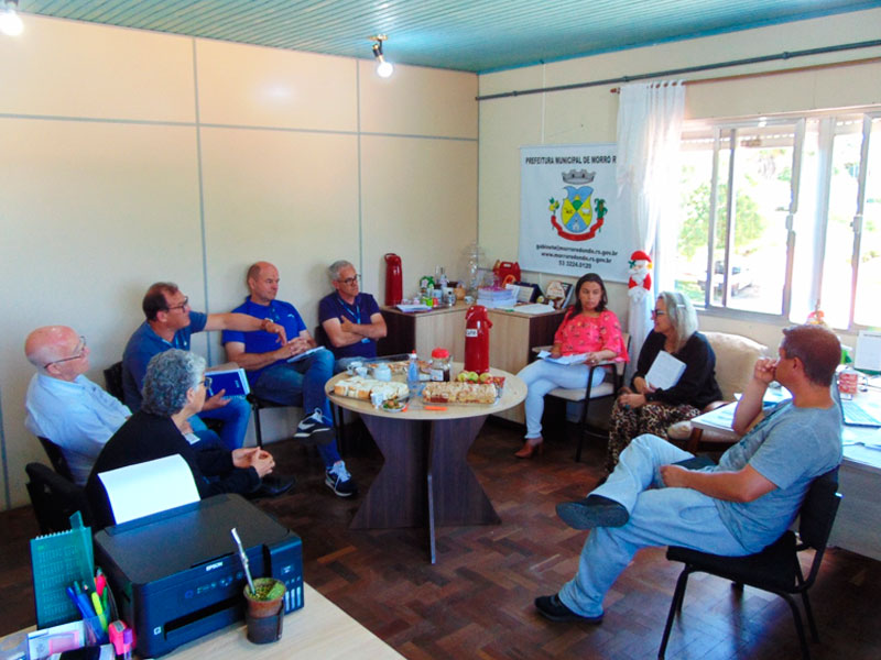 Vice-prefeita de Morro Redondo participa de reunião com a Embrapa e Emater visando ações para 2024