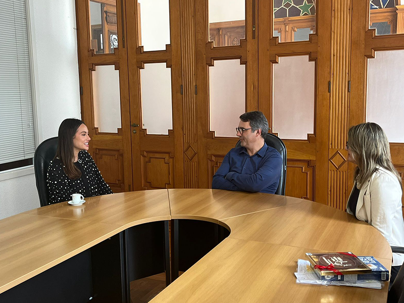 Prefeitura do Rio Grande recebe visita da Miss Brasil Maria Brechane