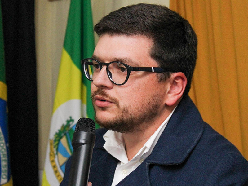 Prefeito anuncia proposta de aumento de vale-alimentação ao funcionalismo de Cerrito