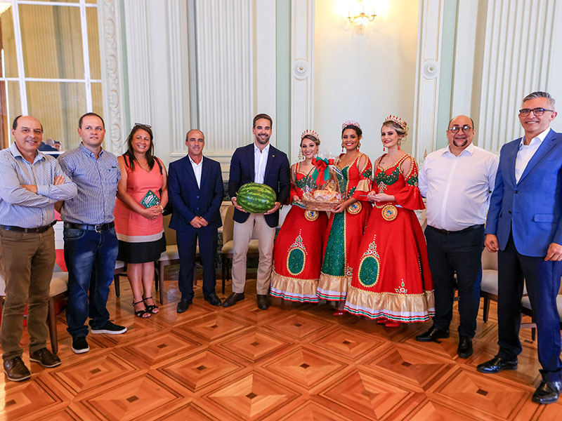 Pedro Osório: Comitiva convida governador para a Festa da Melancia