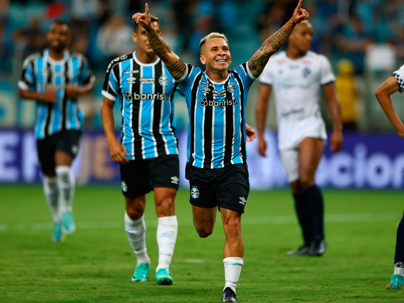 Grêmio goleia São José na Arena e vence a primeira no Gauchão