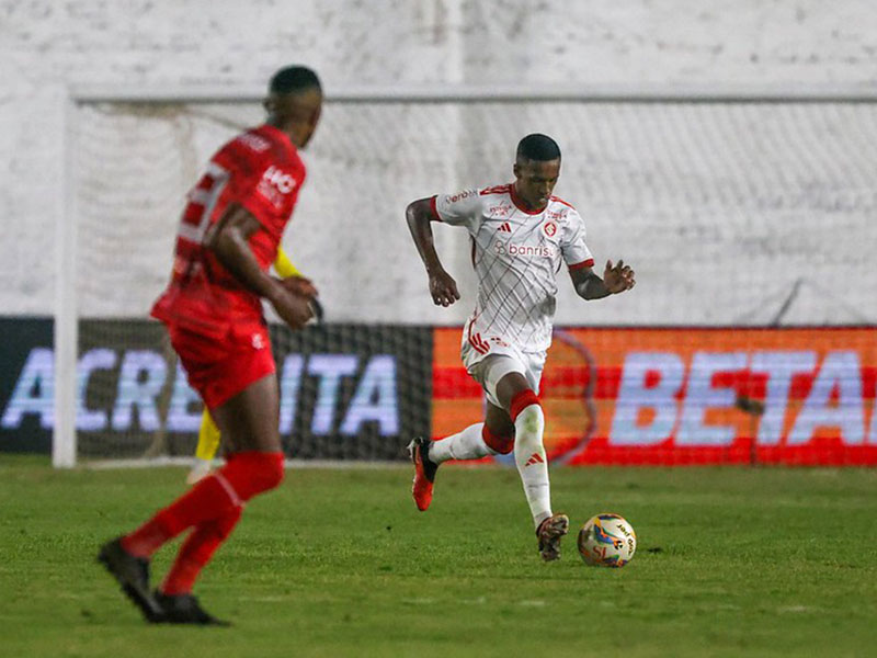 Internacional empata com o São Luiz fora de casa