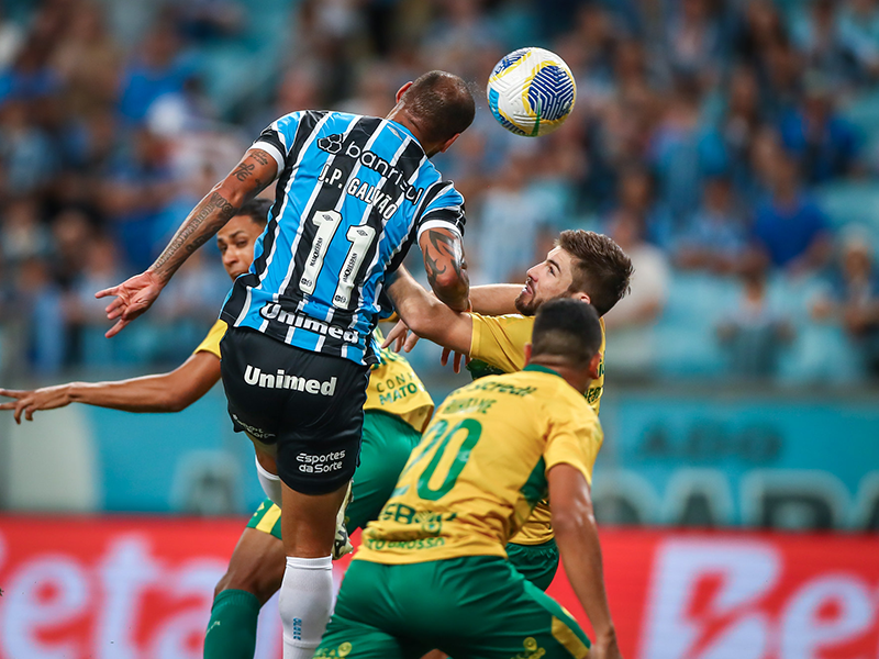 Grêmio vence o Cuiabá por 1 a 0 e assume vice-liderança provisória do Brasileirão