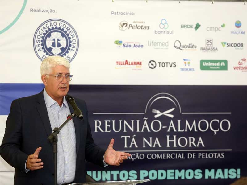 Pelotas: Fernando Estima, da Portos RS, participa da reunião-almoço Tá na Hora