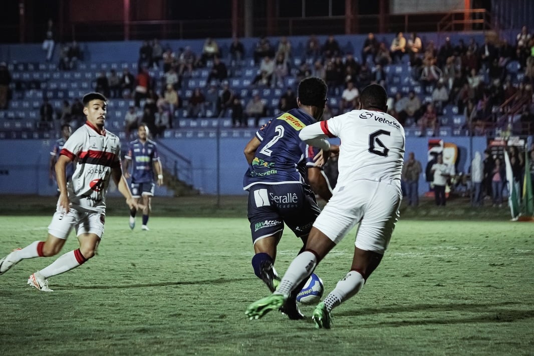 Jogando fora de casa, Brasil perde de 1 a 0 para o Cianorte
