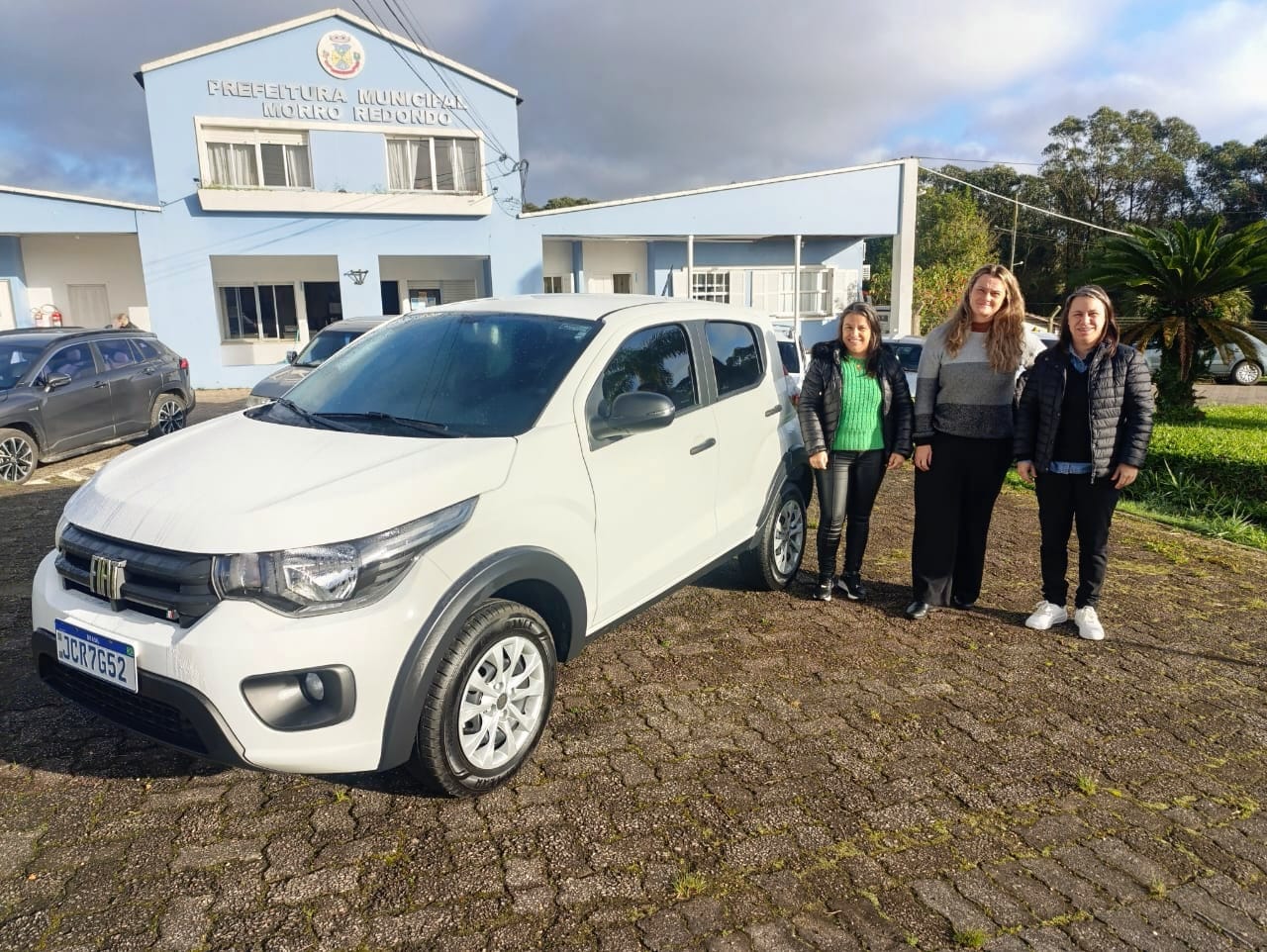 Secretaria de Desenvolvimento Rural e Turismo de Morro Redondo recebe novo veículo