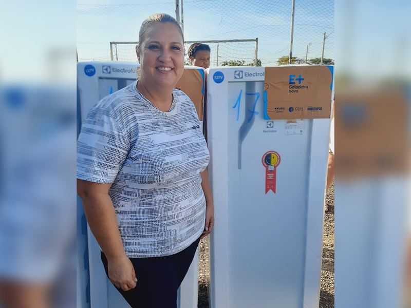 CEEE Equatorial sorteia 30 geladeiras para clientes em Morro Redondo