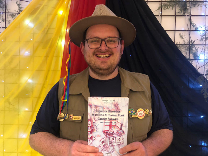 São Lourenço do Sul: Lançamento do livro “Registros históricos do Caminho Pomerano” marcou as comemorações do bicentenário da imigração Alemã no Brasil
