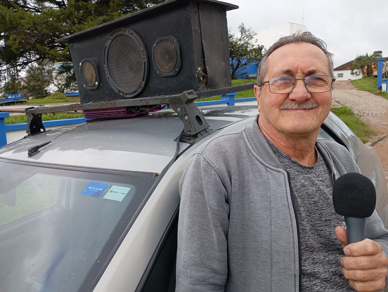 Piratini: Carros de som sobrevivem aos demais meios de comunicação e a melhor estratégia de marketing ainda é a voz do Zezé