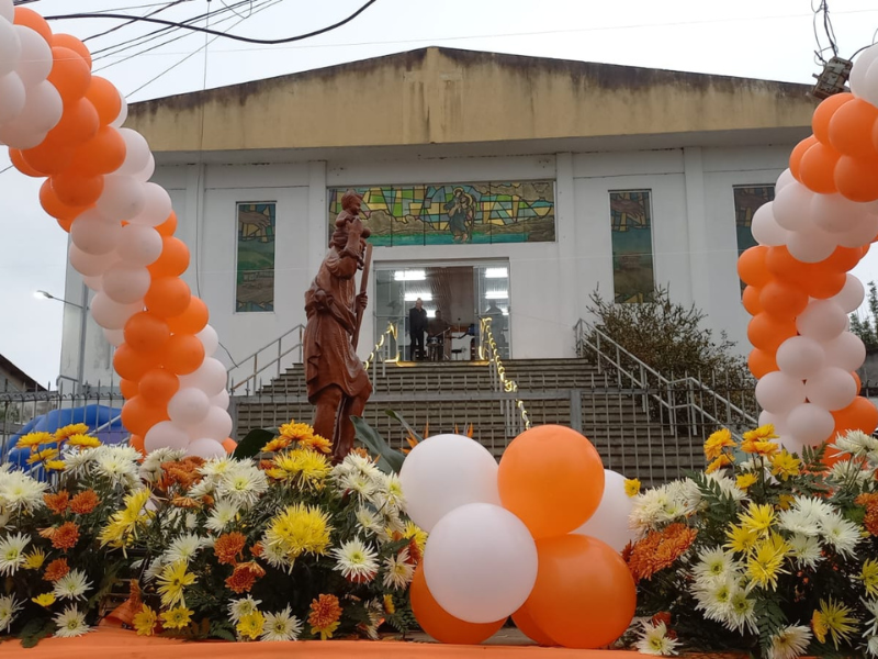 Em nome da paz, festa de São Cristóvão reúne centenas de pessoas em Pelotas