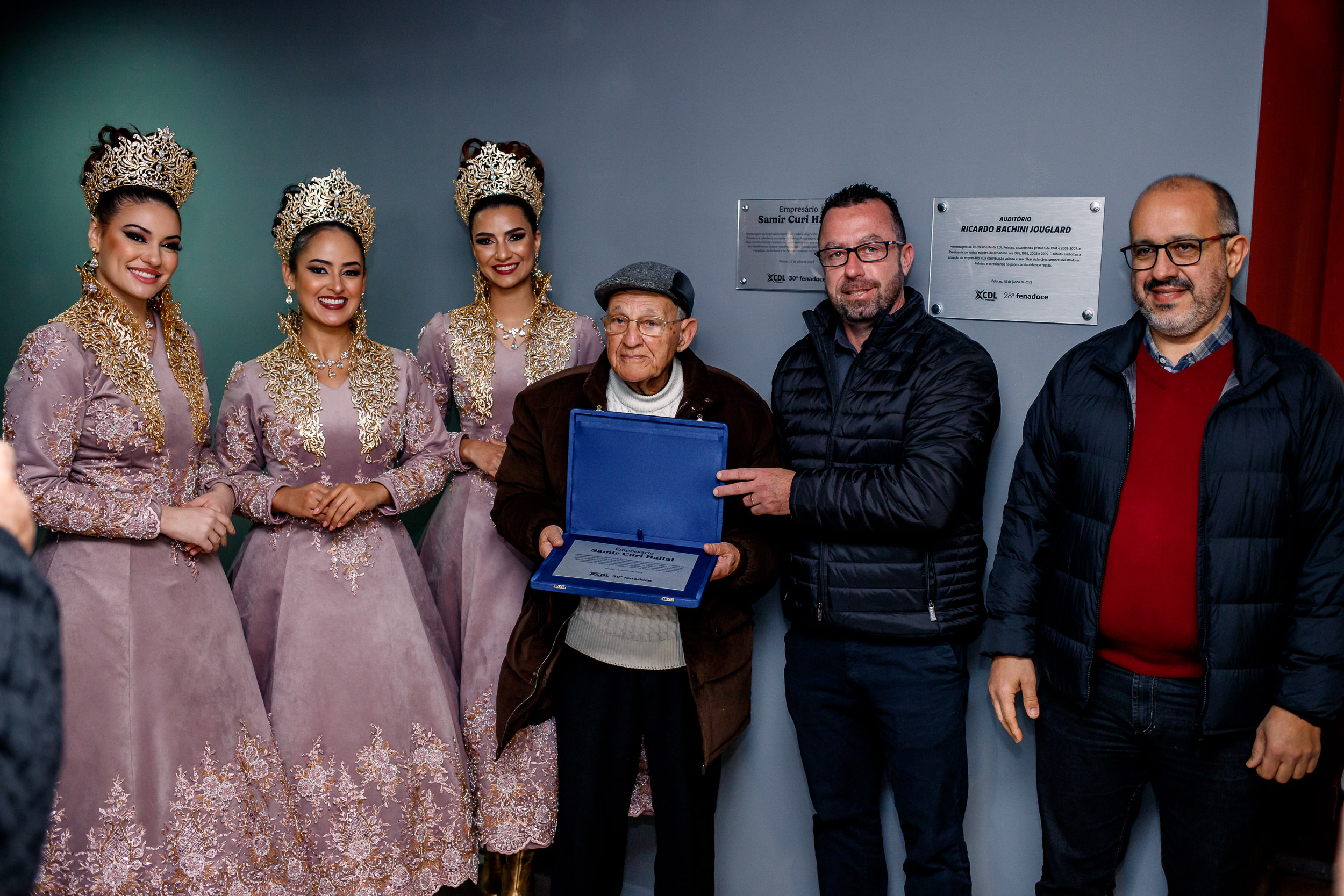 Empresário Samir Curi Hallal é homenageado pela CDL na Fenadoce