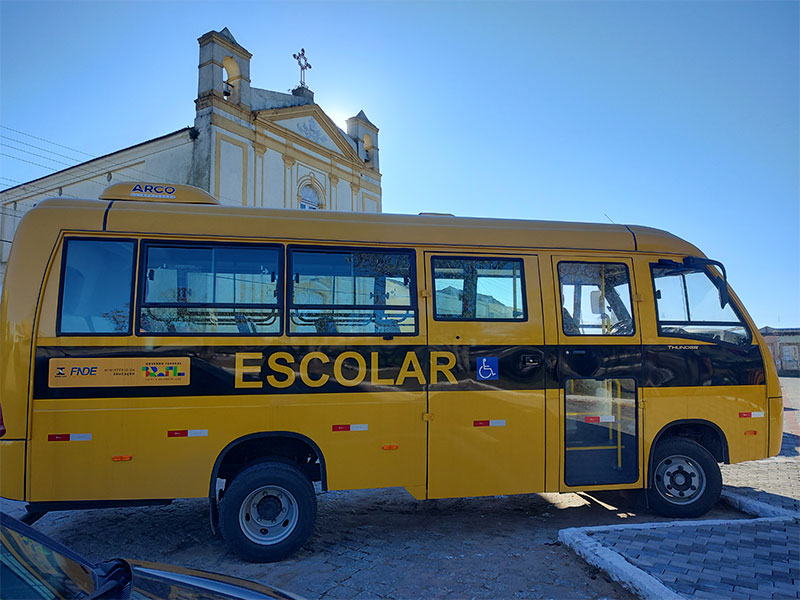 Prefeitura de Herval adquire ônibus escolar através do Programa Caminho da Escola