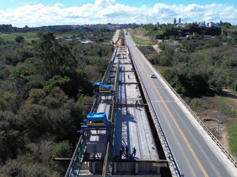 Chegada ao Porto de Rio Grande ganhará mais fluidez com a duplicação de ponte na BR-116/RS