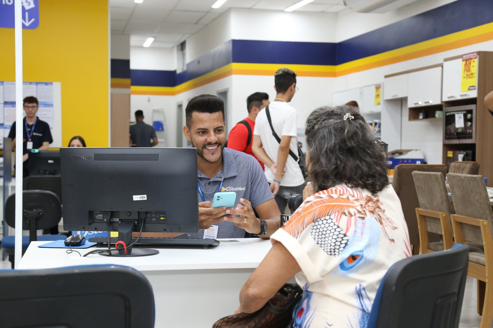 Consumidores da CEEE Grupo Equatorial atingidos pela enchente podem comprar geladeira pela metade do preço em seis cidades