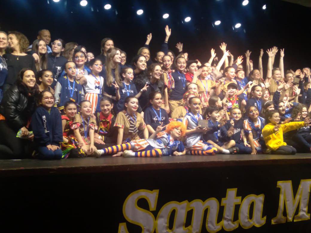 Grupo de dança do Colégio São José de Pelotas conquista prêmio máximo em competição em Santa Maria