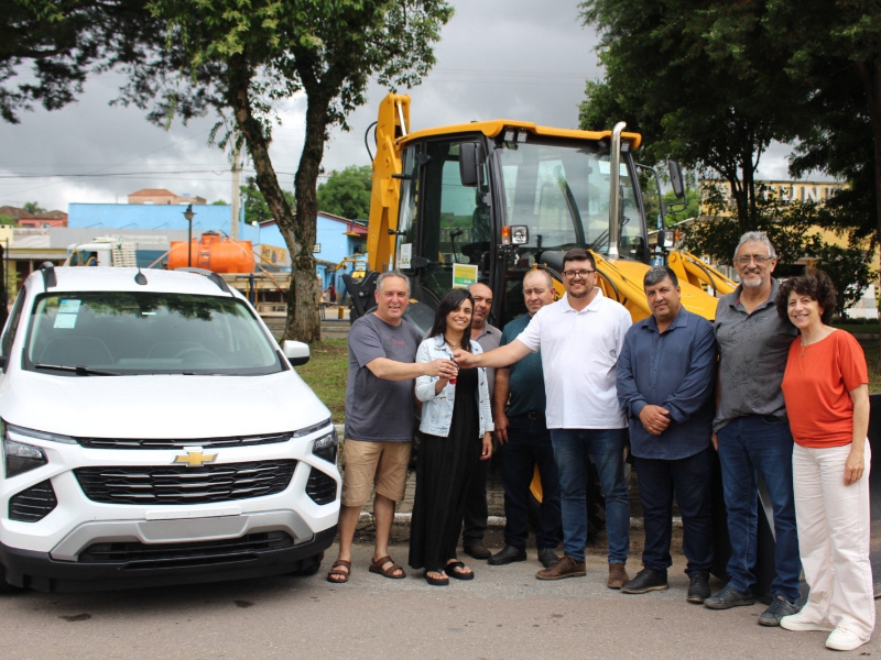 Cerrito: Município recebe novos veículos para a frota