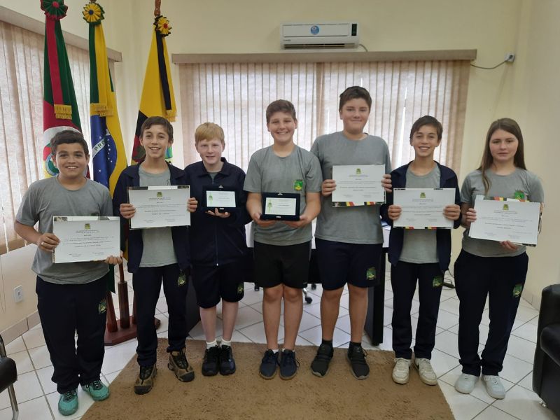 Prefeitura de Arroio do Padre realiza posse dos eleitos a prefeito e vice-prefeito mirins