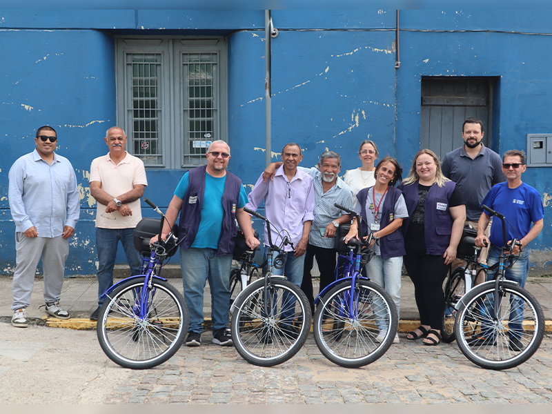 Agentes de endemias de Arroio Grande recebem bicicletas para aprimorar serviços
