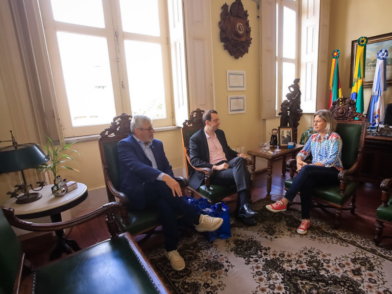 Pelotas: Paula recebe presidência da ACP