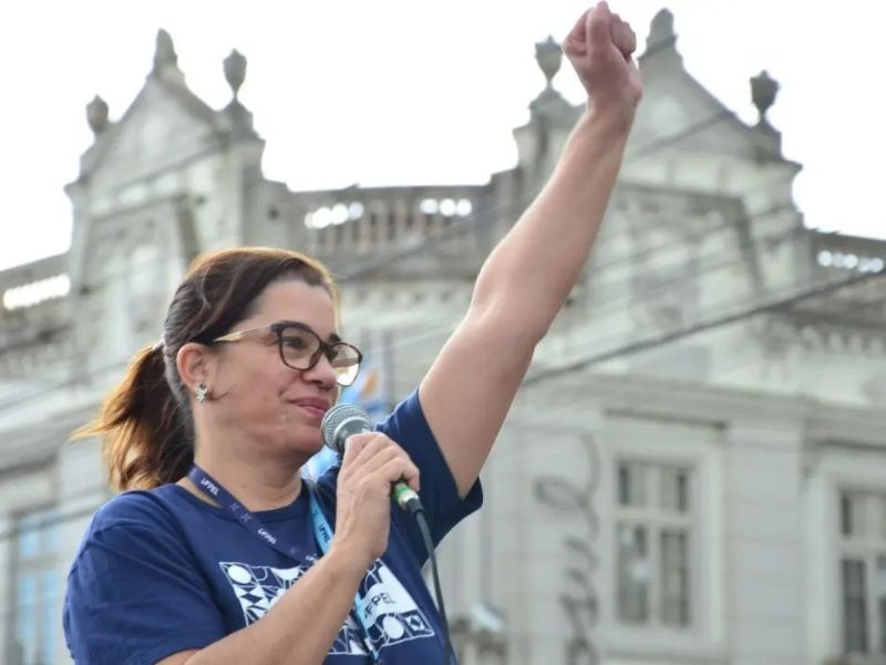 Pelotas: Professora Ursula Rosa da Silva é nomeada reitora da UFPel ...
