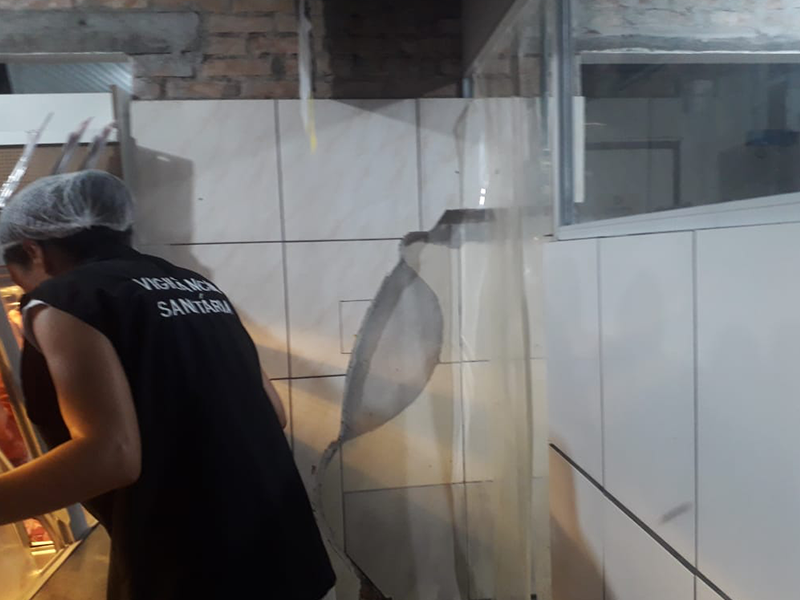 Pelotas: Cinco açougues recebem fiscalização da Saúde e Brigada