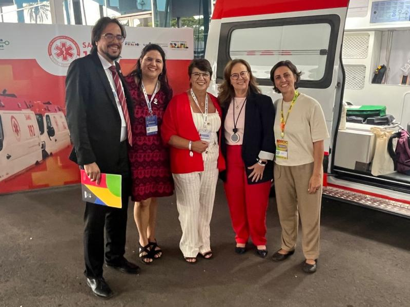 Rio Grande recebe duas ambulâncias para o Samu no Encontro de Novos Prefeitos e Prefeitas