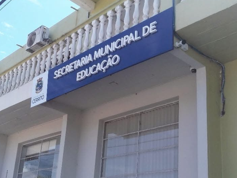 Semana inicia com vagas em processos seletivos para a área da Educação em Cerrito