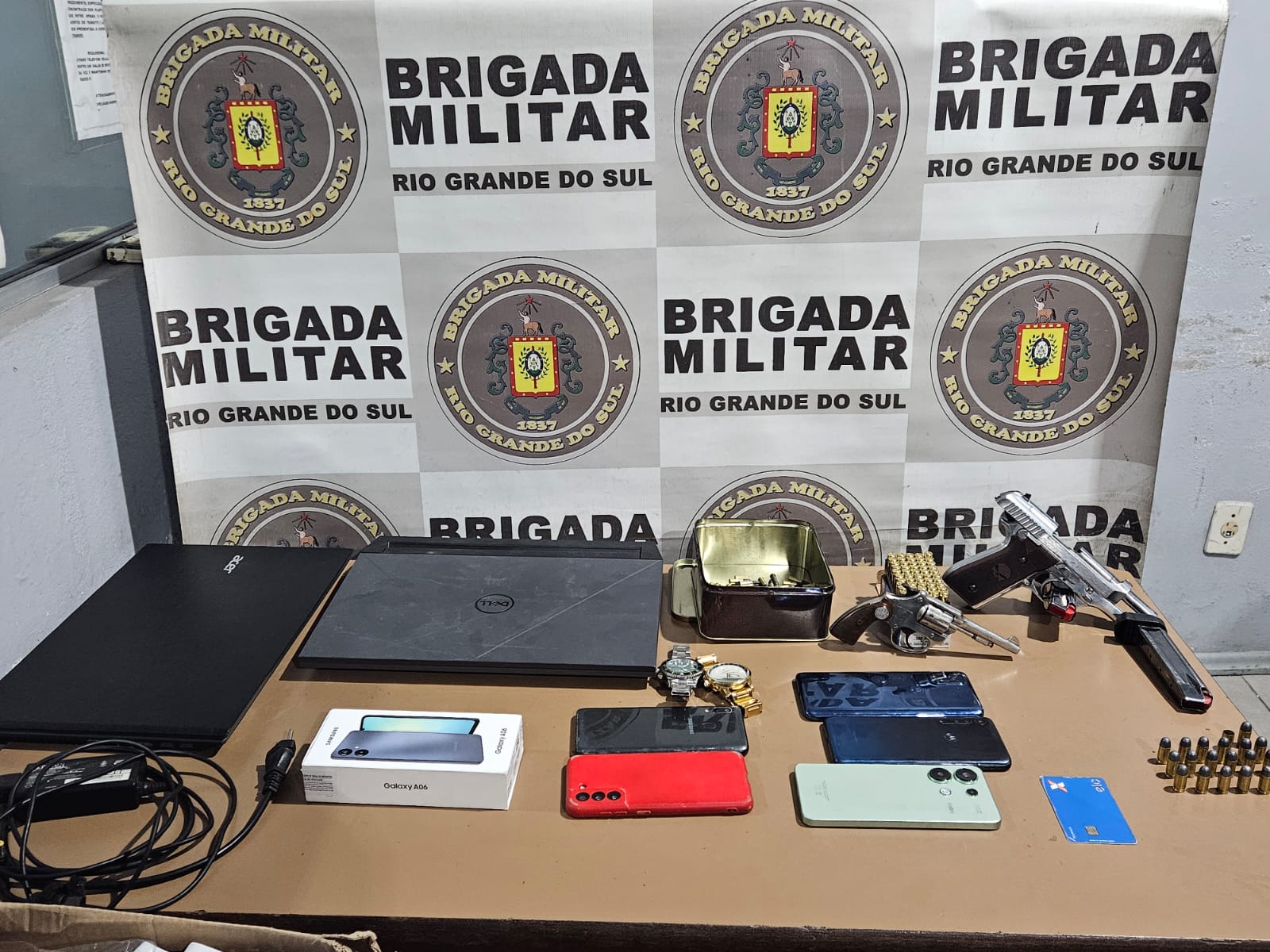 Brigada Militar desarticula quadrilha de estelionatários em Pelotas
