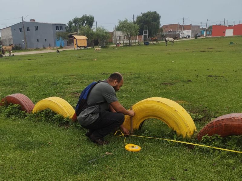 Rio Grande: Equipes da Prefeitura demarcam área que poderá receber a Associação de Moradores do bairro Mangueira