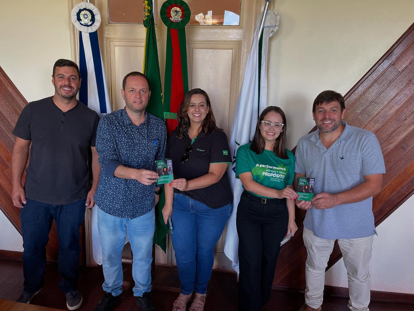 Executivo de Pedro Osório recebe convite para assembleia do Sicredi