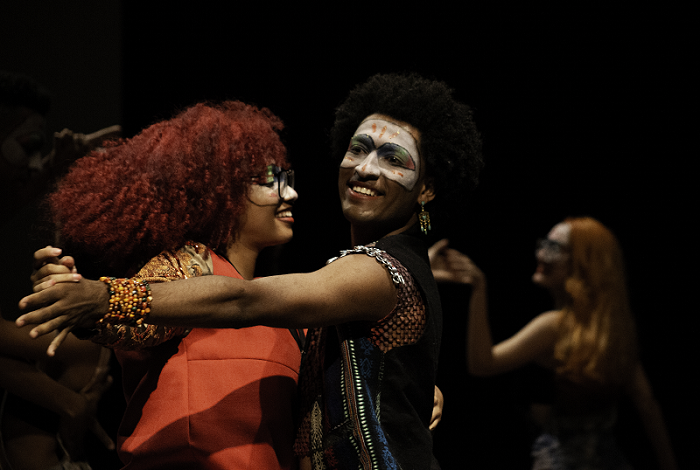 Secretaria de Cultura de Pelotas promove grande cortejo e sarau para celebrar Dia do Teatro e do Circo