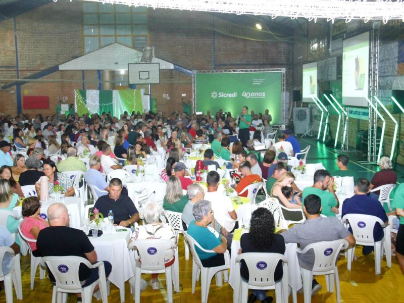 Sicredi Morro Redondo realiza assembleia com associados
