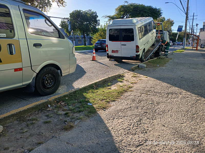 Pelotas: Fiscalização apreende três vans escolares com irregularidades
