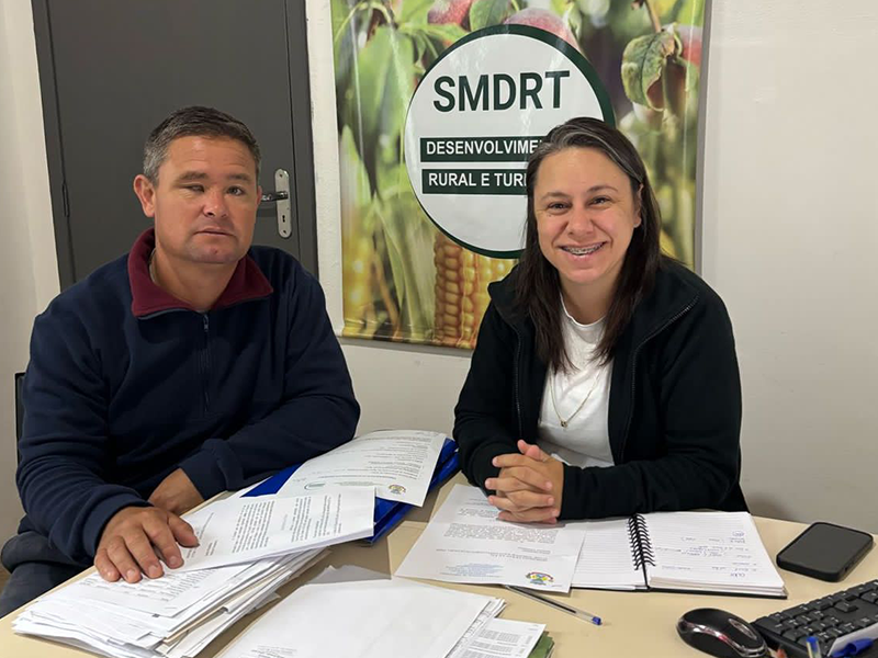Morro Redondo: Reunião discute nota fiscal eletrônica e exames de mormo para cavalos