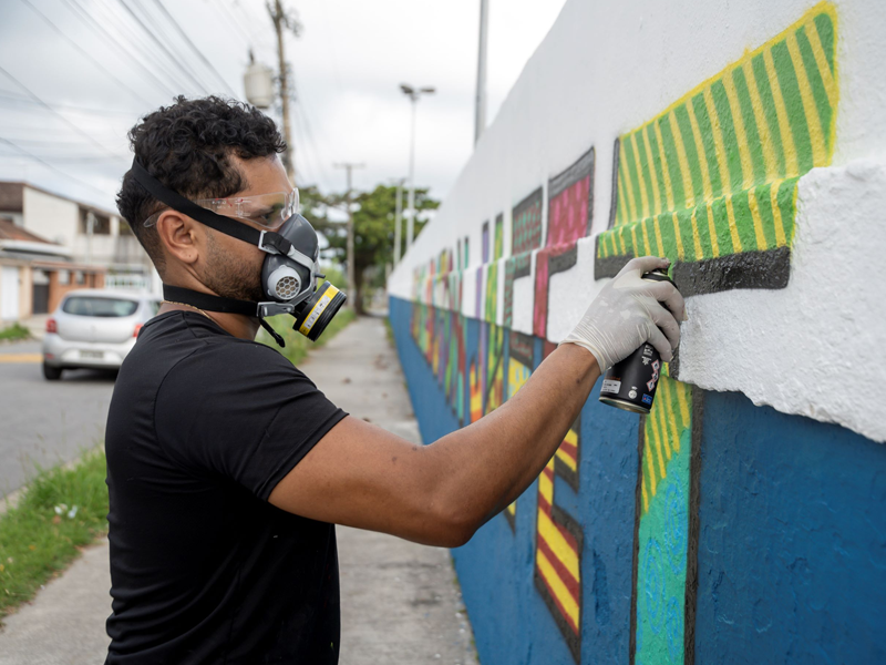 Proje7o Arco-Íris, iniciativa incentivadora da arte-educação através do grafite, chega a Rio Grande em abril