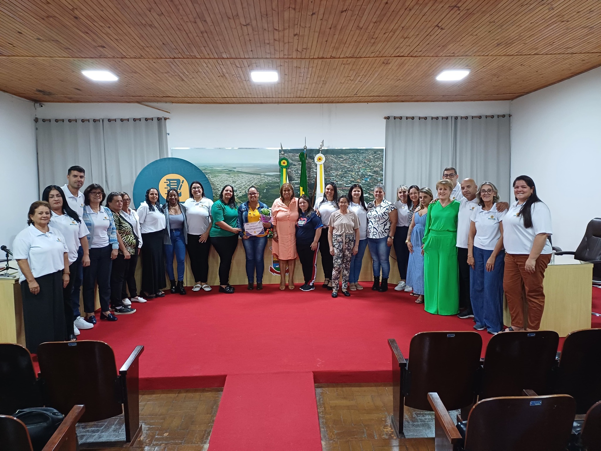 Secretaria Municipal de Educação homenageia mulheres que inspiram e transformam