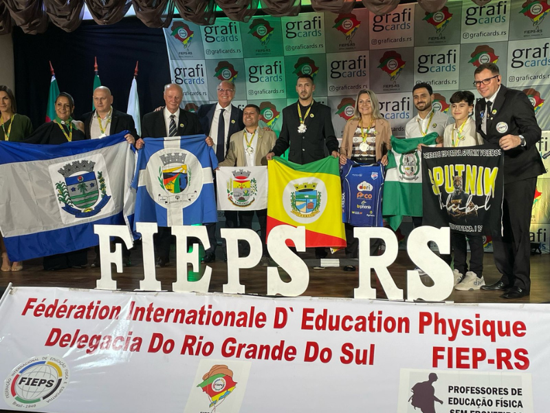 Atleta cerritense recebe honraria Rei de Roma em Porto Alegre