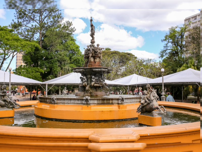 Pelotas: Feira Cultural Girassóis ocorre neste sábado (5) na Praça Coronel Pedro Osório