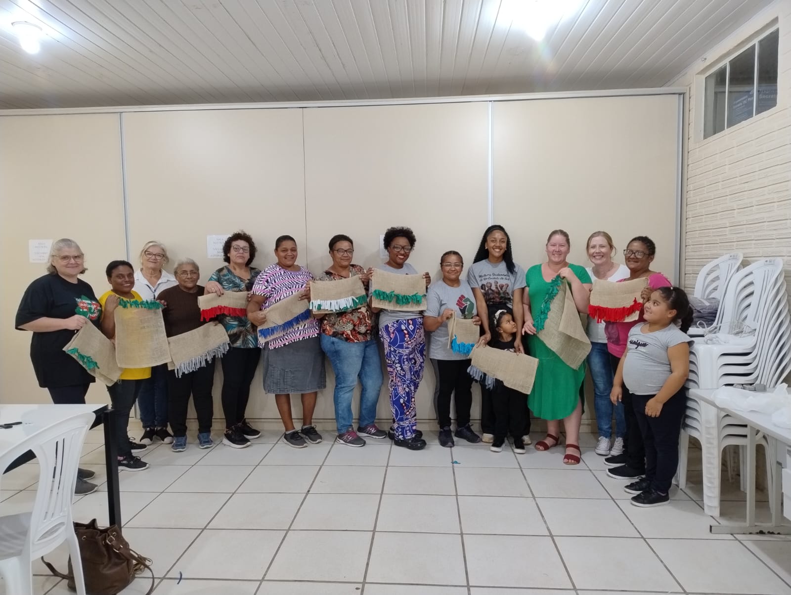 Emater/RS-Ascar realiza oficina de artesanato quilombola em Arroio do Padre