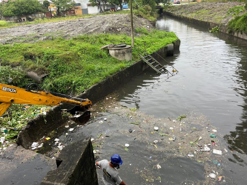 Prefeitura de Pelotas mantém atuação ininterrupta durante chuvas no município