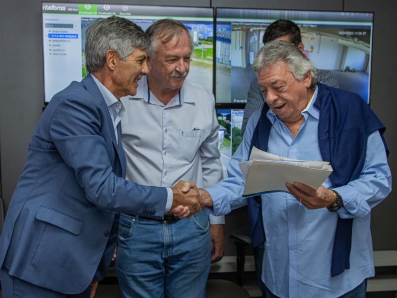 Prefeito de Pelotas anuncia investimento de R$ 8 milhões em drenagem