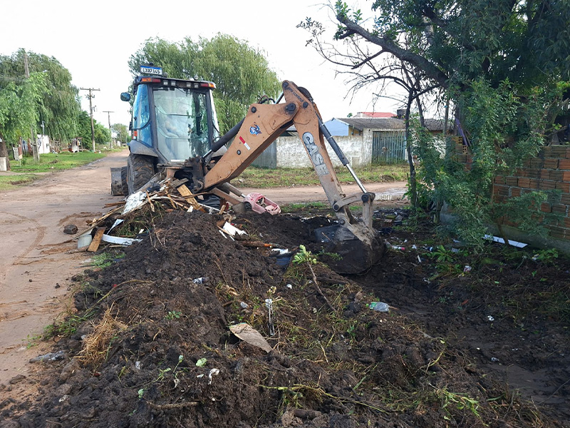 Prefeitura de Pelotas recupera rede de drenagem no Laranjal