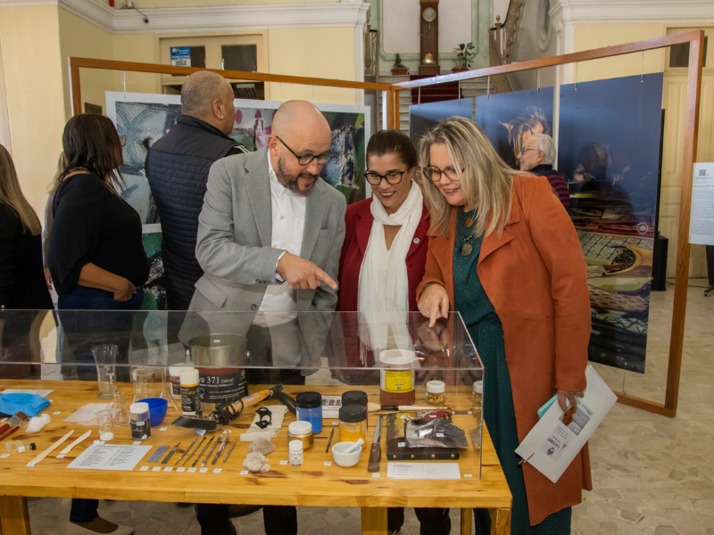 Prefeitura de Pelotas recebe exposição 8 de janeiro – Restauração e Democracia