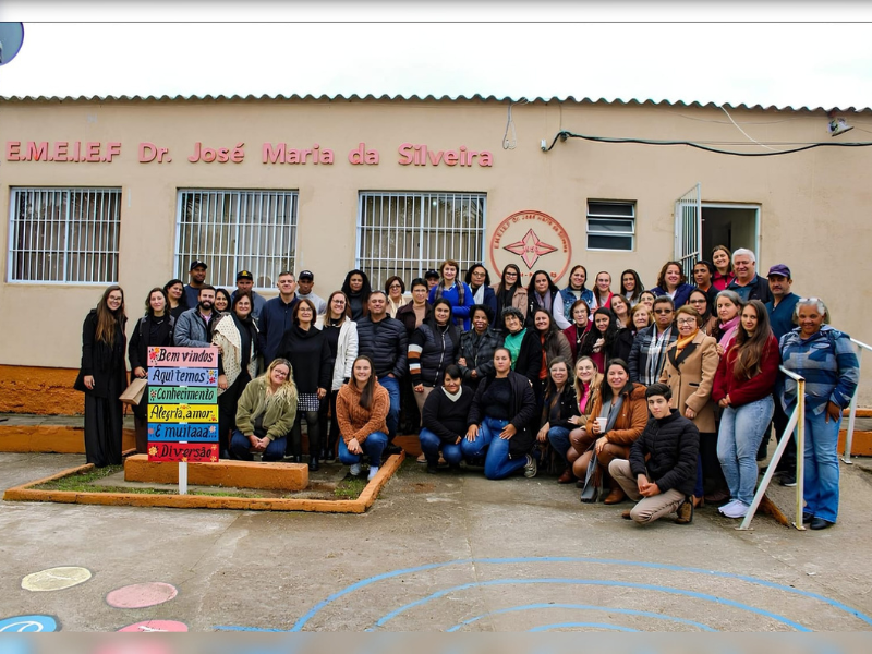 Identidade visual da Escola José Maria da Silveira de Piratini é renovada durante lançamento de projeto