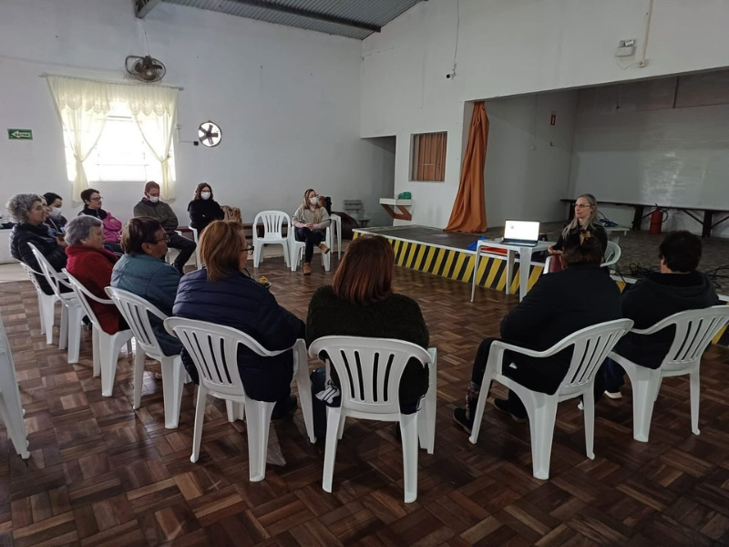 Morro Redondo: Equipe da UBS Palha Branca realiza encontro do Grupo de Convivência da comunidade São Marcos