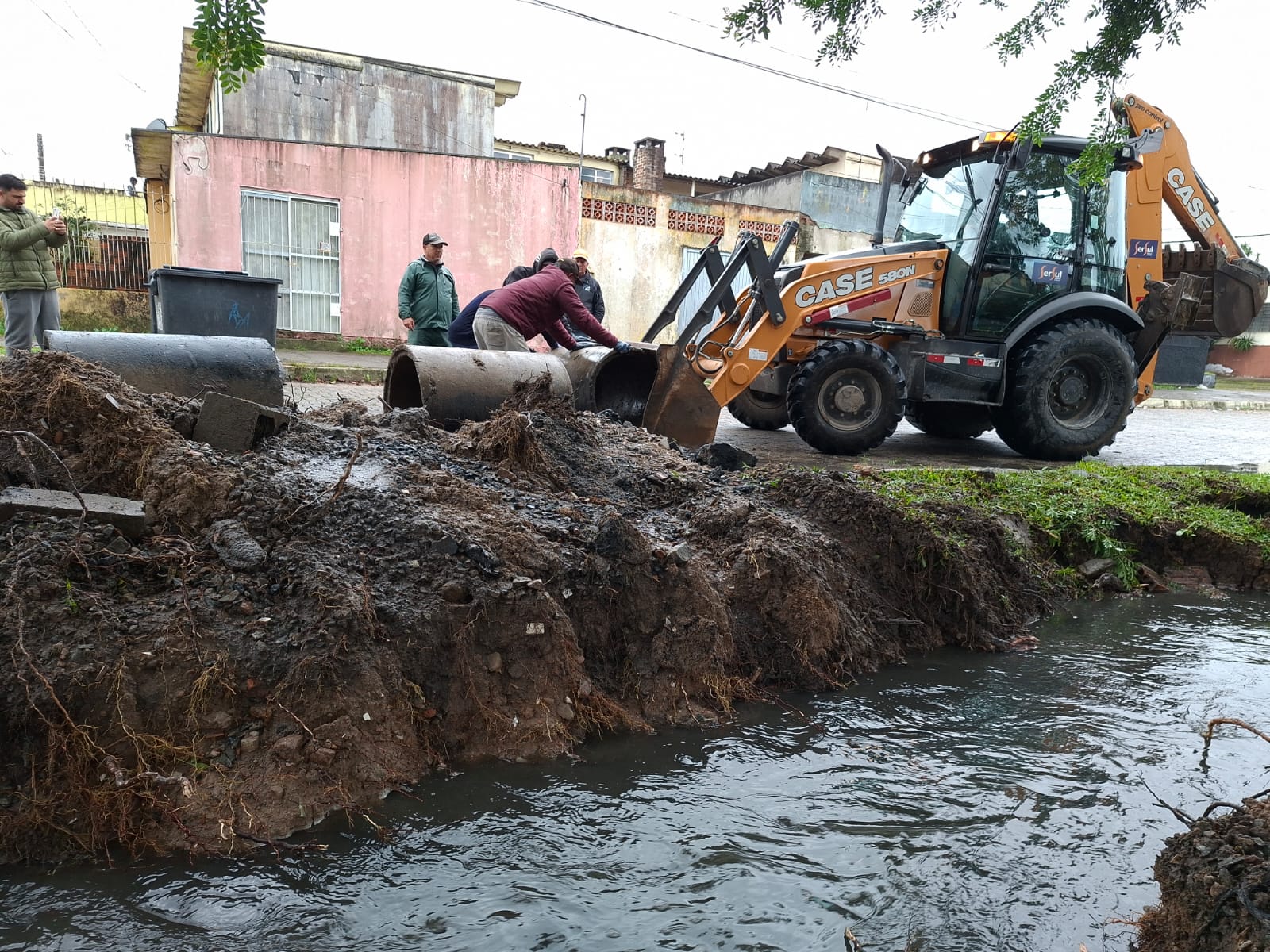 Pluviômetros registram 40 milímetros de chuva nesta terça (17) em Pelotas