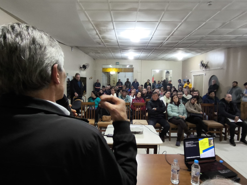 Pelotas: prevenção contra cheias é pauta de encontro com moradores do Laranjal